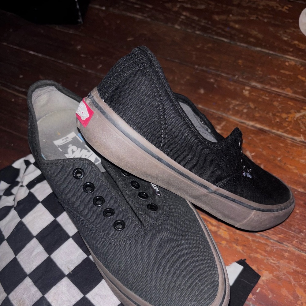 Vans Black Era Laceless sneakers featuring Ultracush Technology